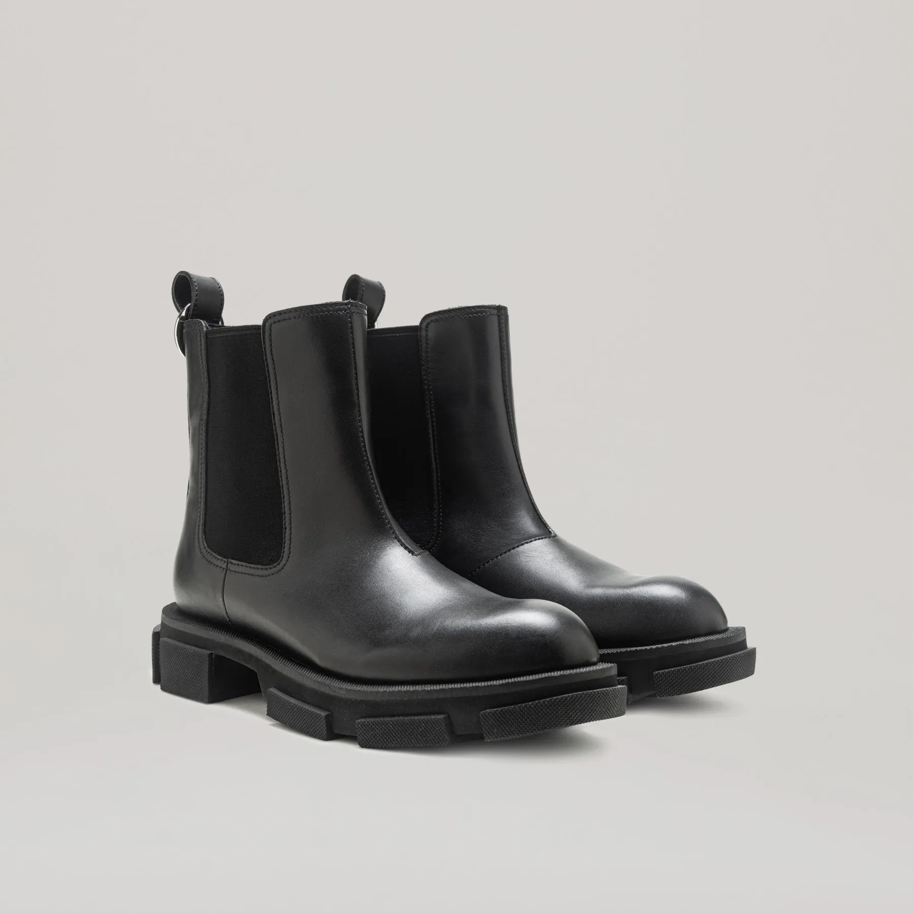 both - GAO PIERCED CHELSEA-BLACK