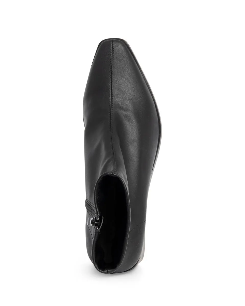 Lawrence Boot