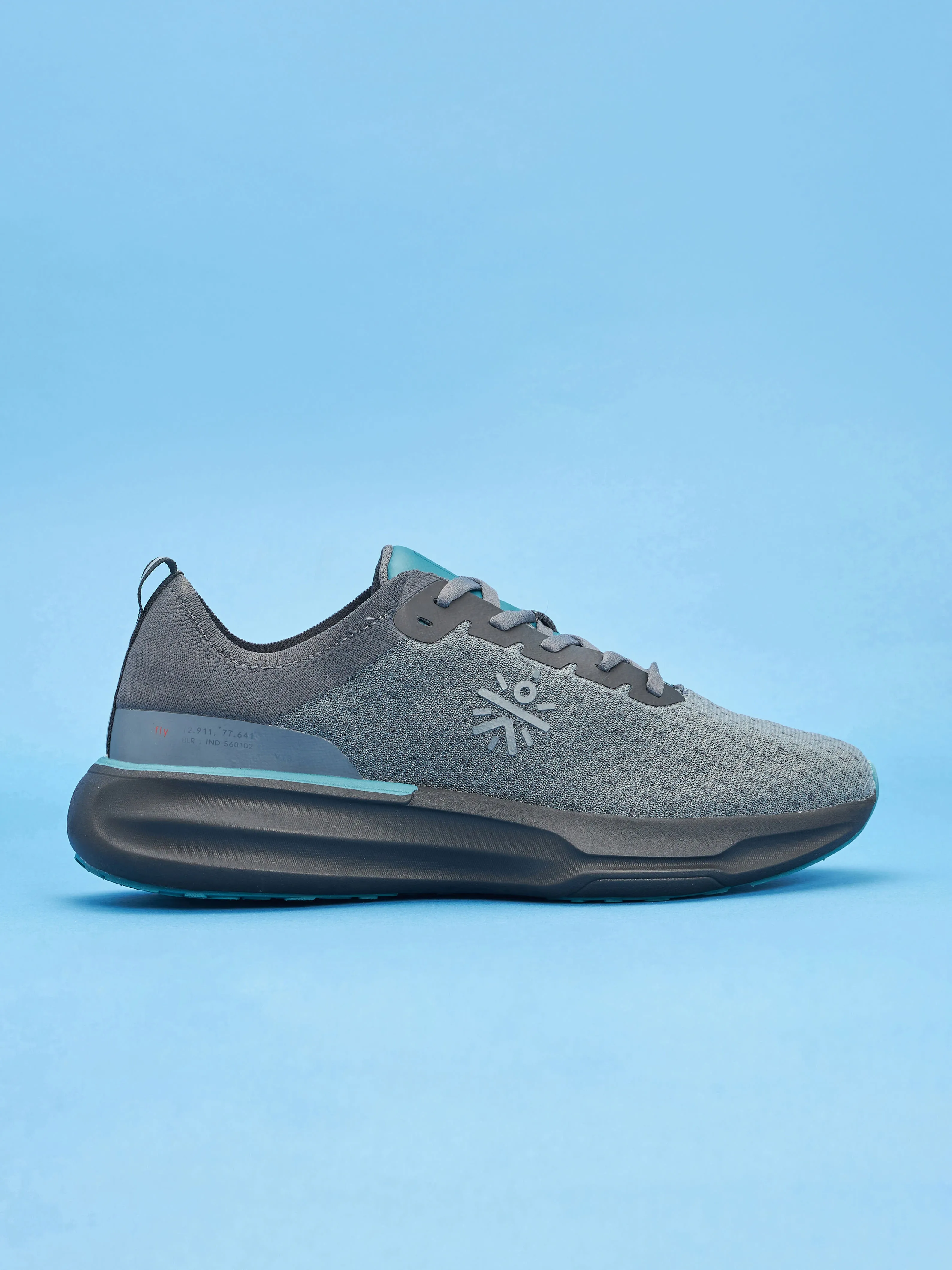 Versa Fly Men Running Shoes - Charcoal Grey